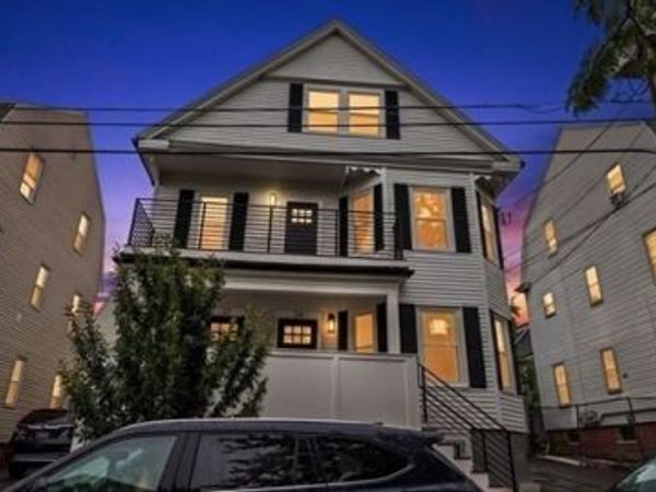 24 Charnwood Rd, Unit A, Somerville, MA 02144
