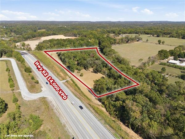 N Hwy 62 , Rogers, AR 72732
