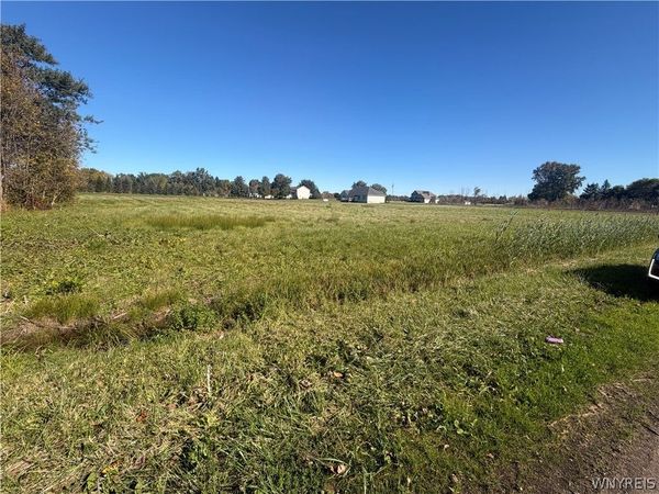 1115 Rapids Road , Lockport, NY 14094