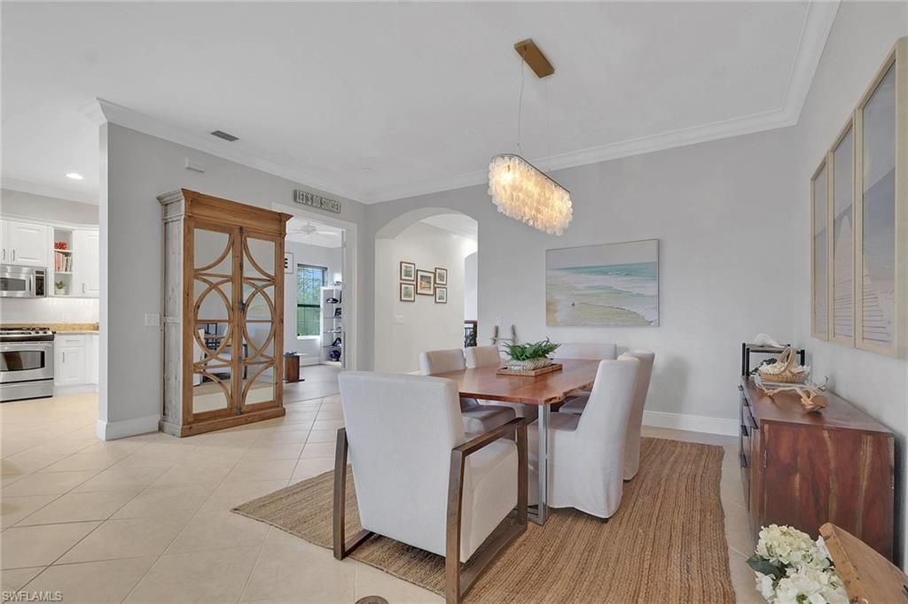 9097 Cherry Oaks Trl, Unit 202, Naples, FL 34114 Photo