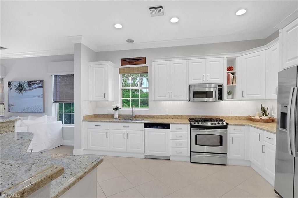 9097 Cherry Oaks Trl, Unit 202, Naples, FL 34114 Photo