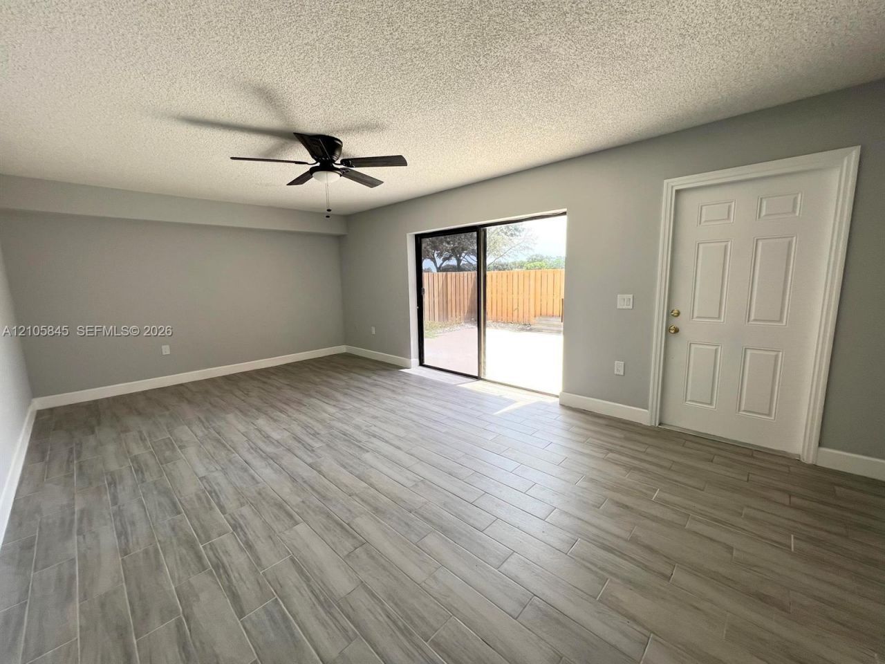 2001 20th Way , Unit 2001, West Palm Beach, FL 33407 Photo