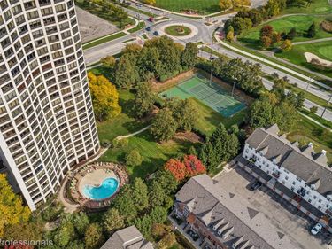 5000 Town Center, Unit 704, Southfield, Mi 48075