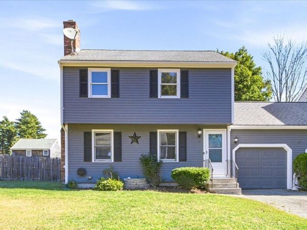 17 Flagstone Pl, Unit 17, Bridgewater, MA 02324