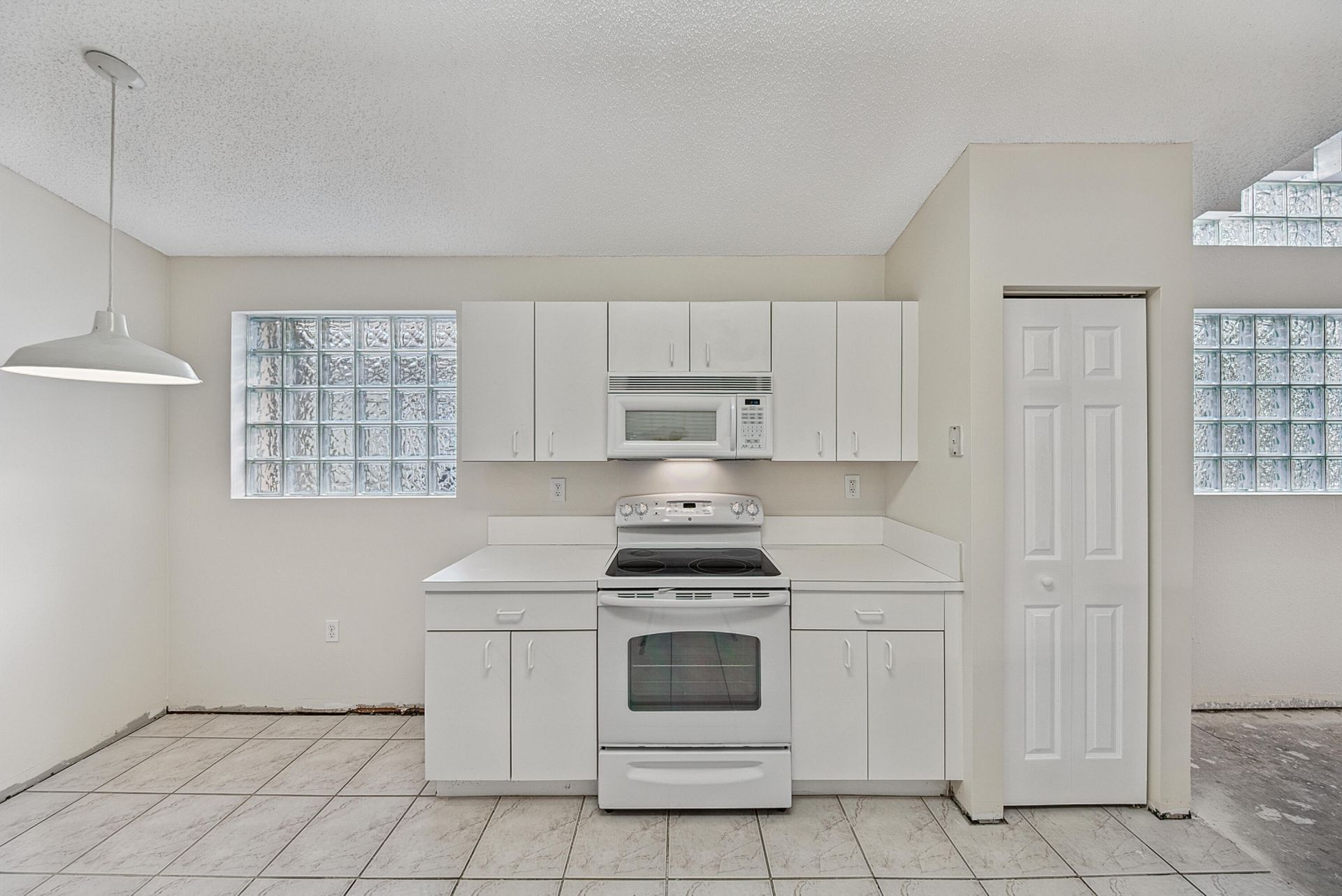 16416 Sapphire Street, Weston, FL 33331 Photo