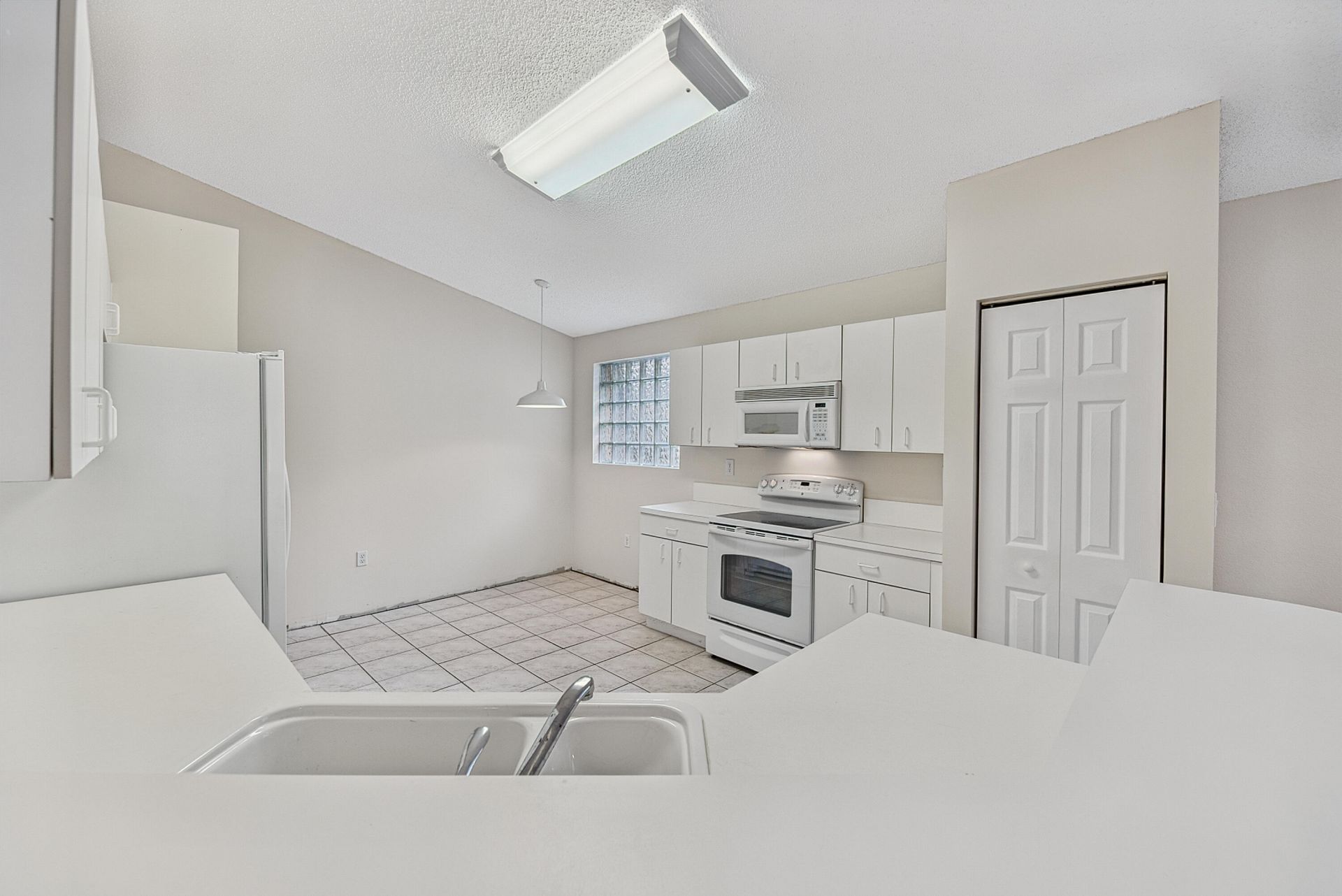 16416 Sapphire Street, Weston, FL 33331 Photo