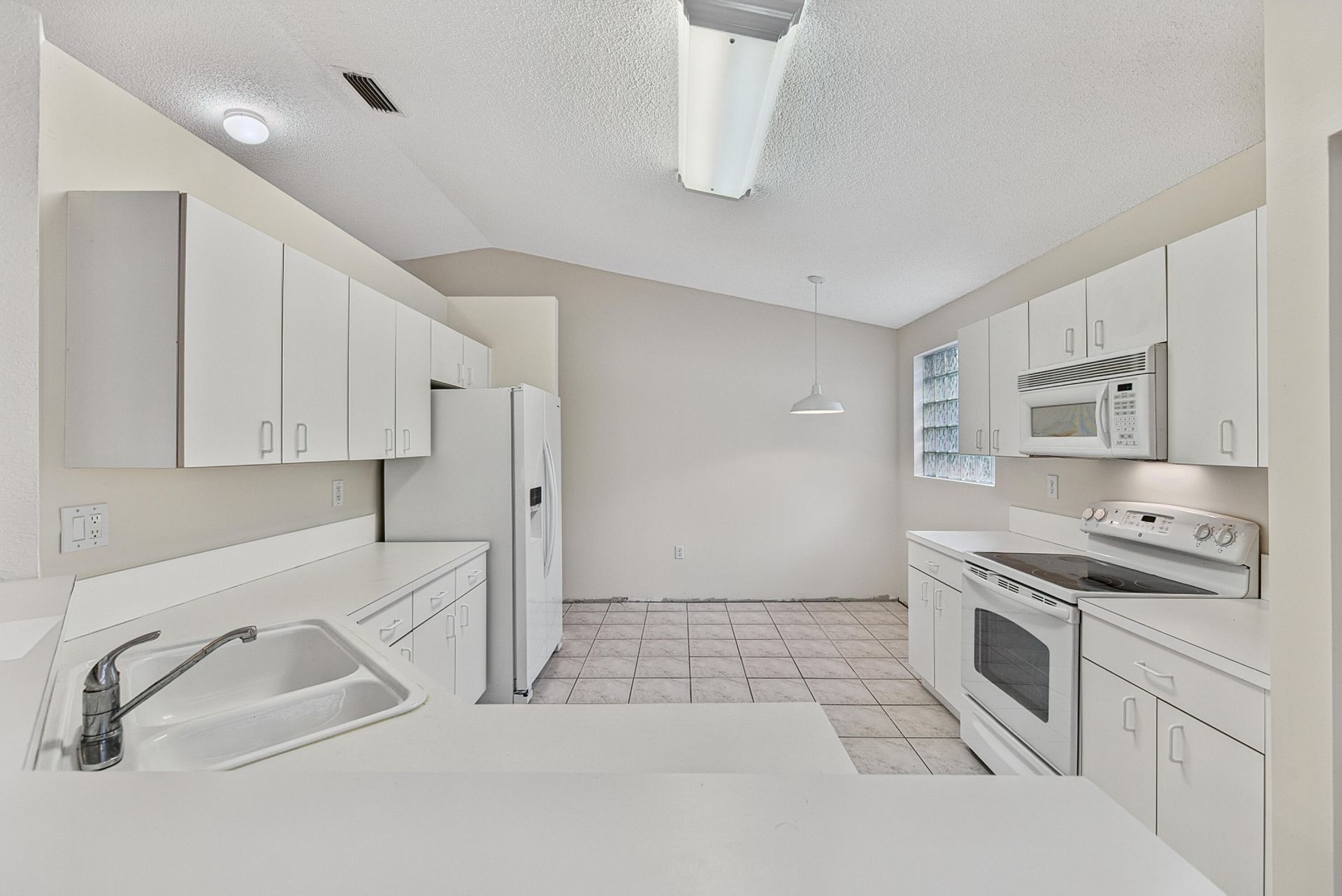 16416 Sapphire Street, Weston, FL 33331 Photo