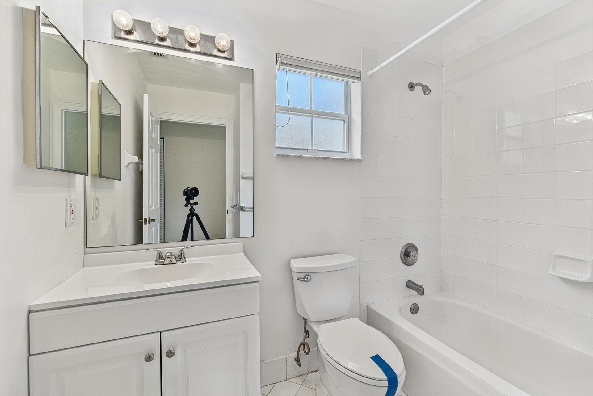 16416 Sapphire Street, Weston, FL 33331 Photo