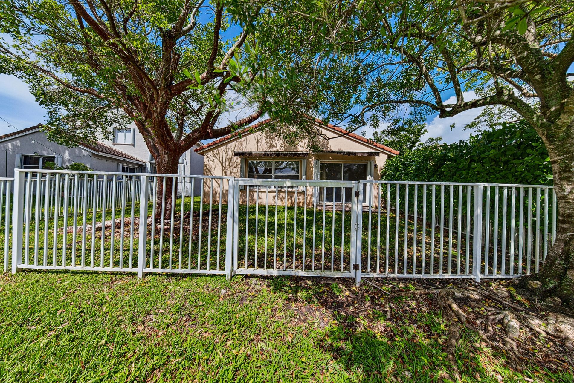 16416 Sapphire Street, Weston, FL 33331 Photo