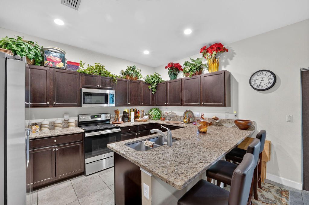 5282 Ashley River Road, West Palm Beach, FL 33417 Photo