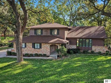 1011 Bellevue Boulevard N, Bellevue, NE 68005
