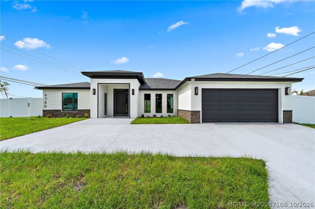 4588 SW Athena Drive , Port Saint Lucie, FL 34953 Photo