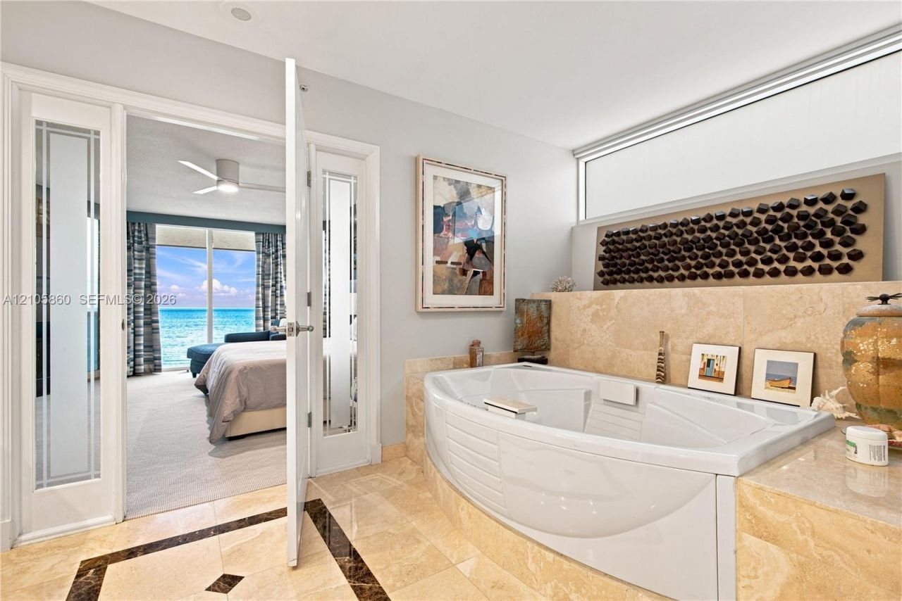17555 Collins Ave , Unit 1903, Sunny Isles Beach, FL 33160 Photo