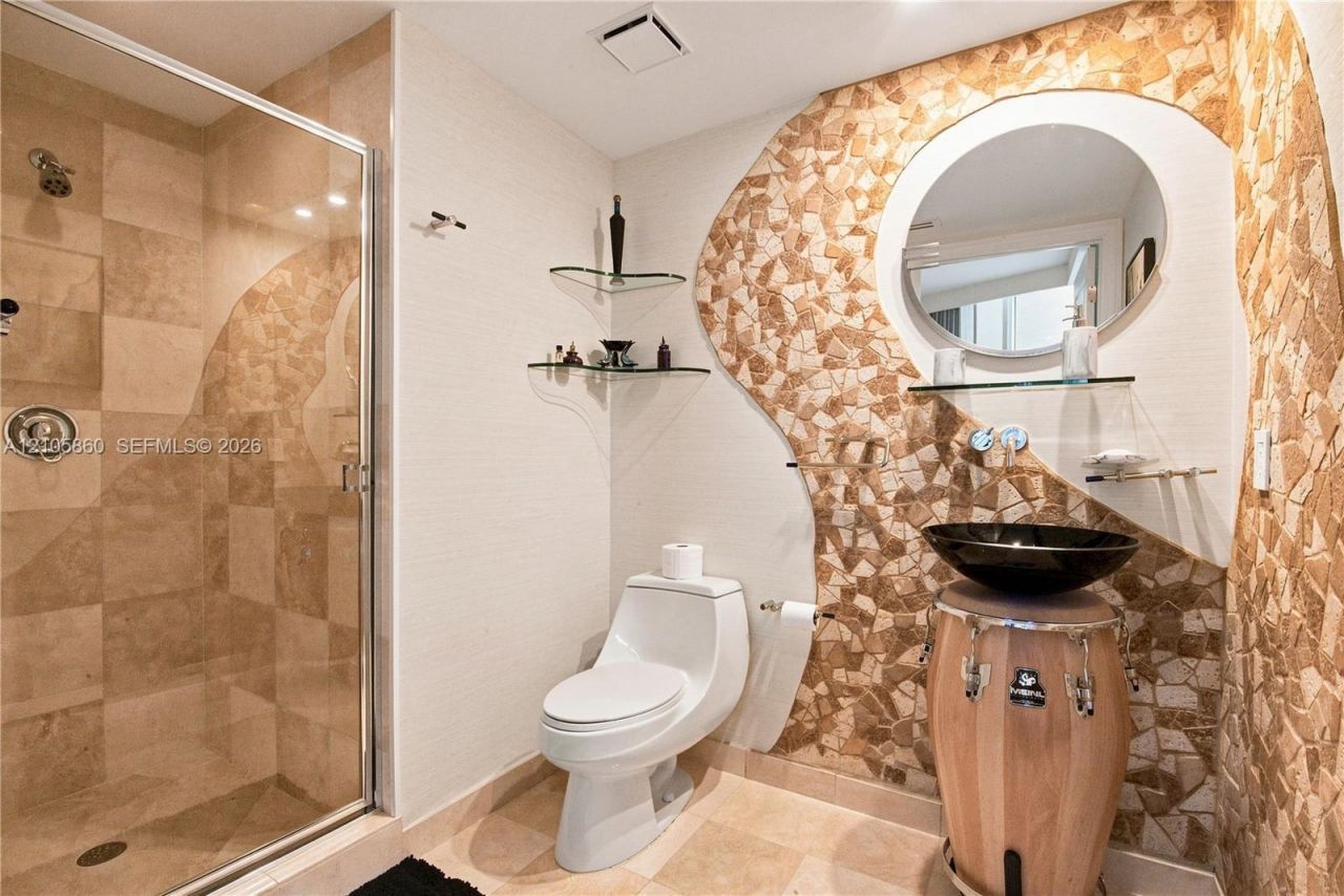 17555 Collins Ave , Unit 1903, Sunny Isles Beach, FL 33160 Photo