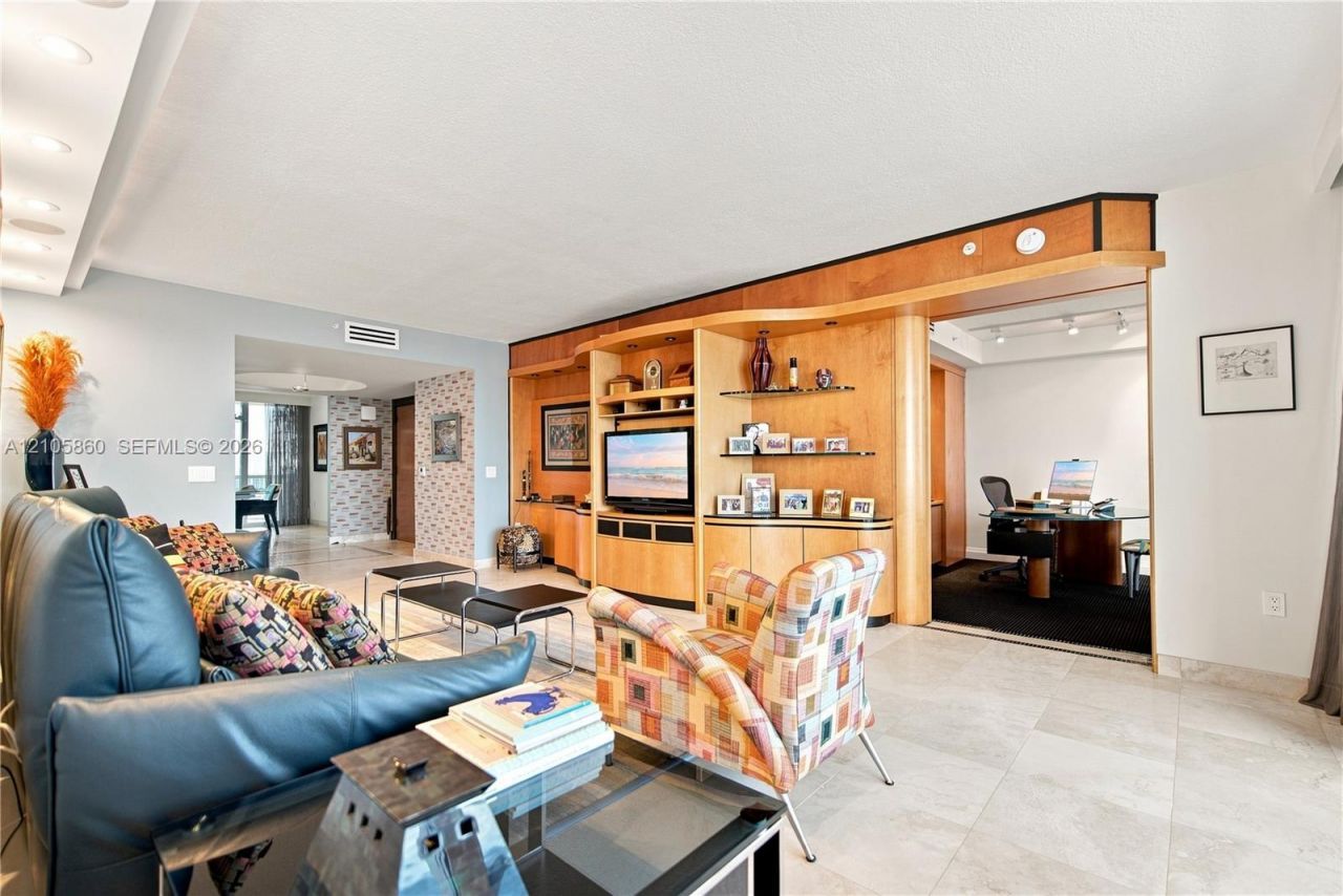 17555 Collins Ave , Unit 1903, Sunny Isles Beach, FL 33160 Photo