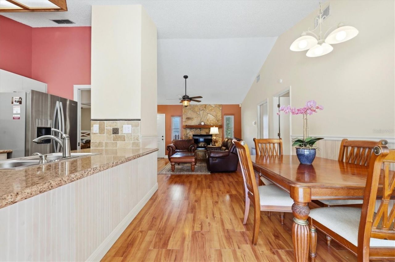 4006 75th Terrace E, Sarasota, FL 34243 Photo