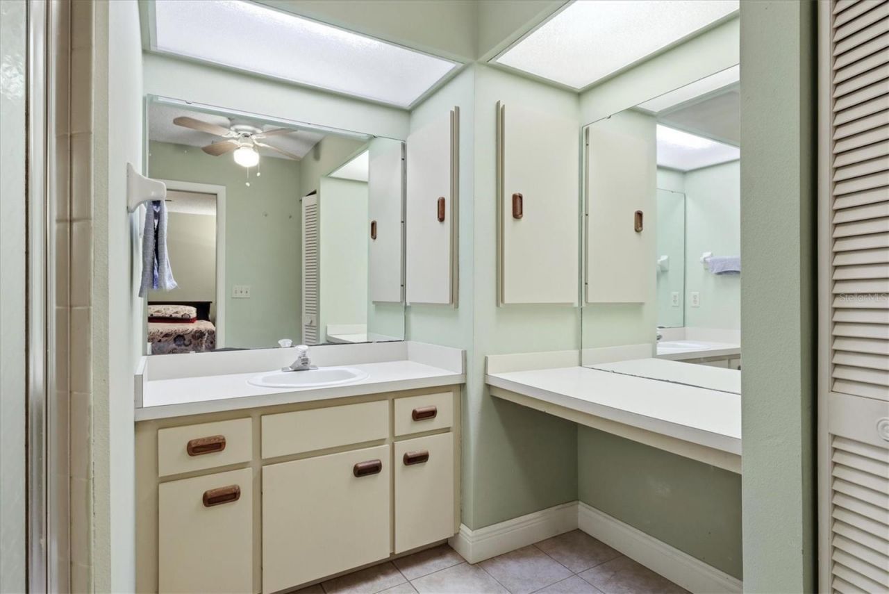 4006 75th Terrace E, Sarasota, FL 34243 Photo