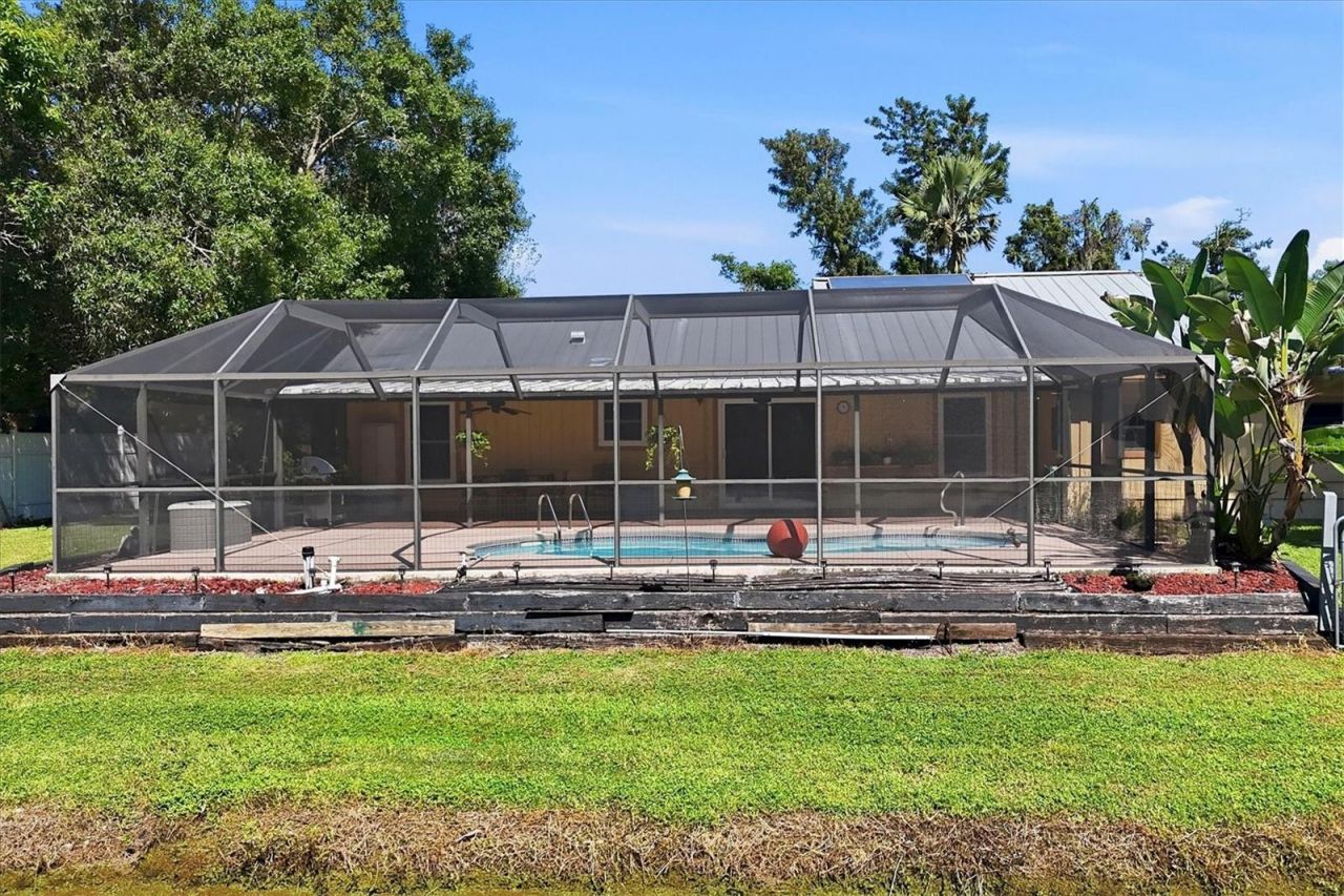 4006 75th Terrace E, Sarasota, FL 34243 Photo