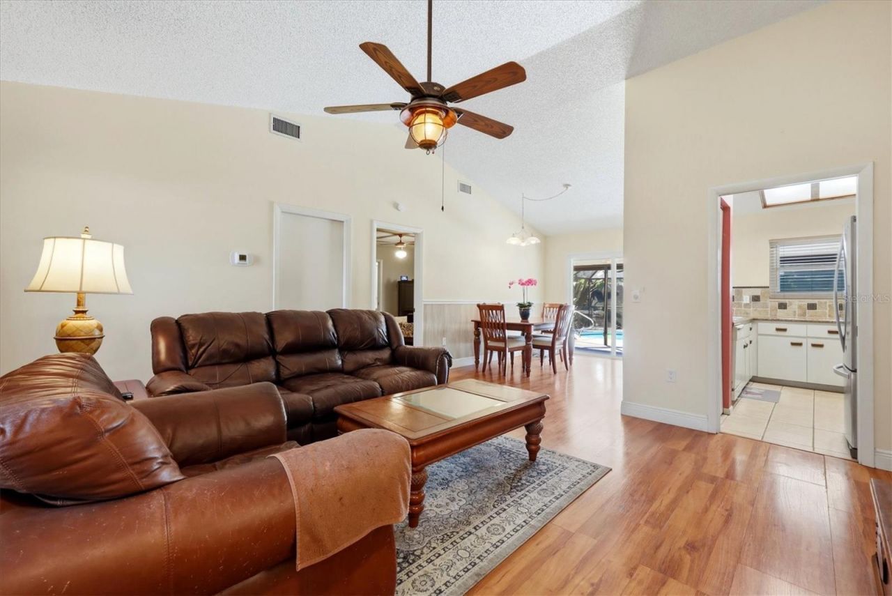4006 75th Terrace E, Sarasota, FL 34243 Photo