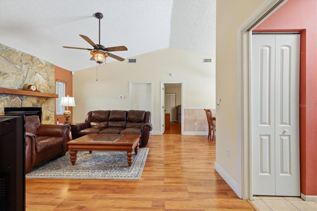 4006 75th Terrace E, Sarasota, FL 34243 Photo