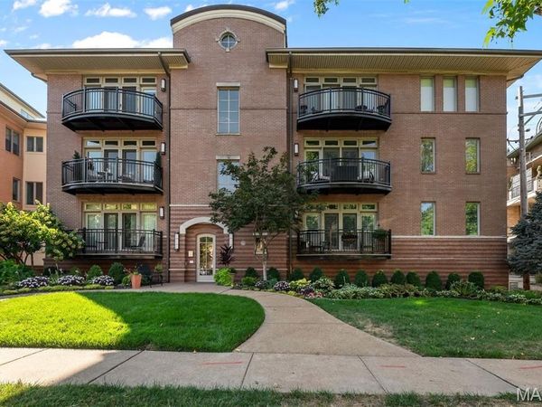 40 Brighton Way, Unit 2S, Clayton, MO 63105