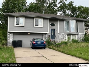 12925 Laurel Avenue, Omaha, NE 68164
