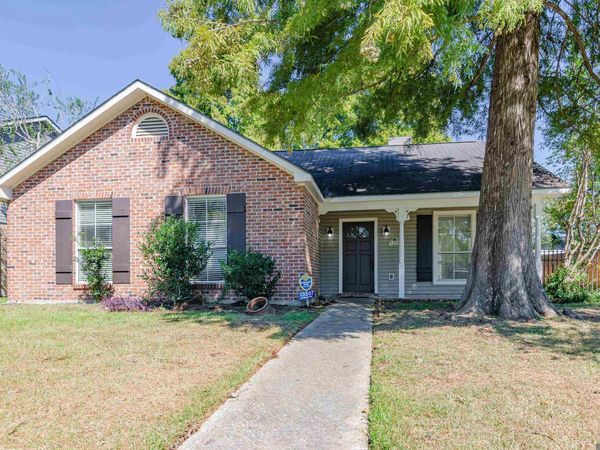 13507 Parwood Ave, Baton Rouge, LA 70816