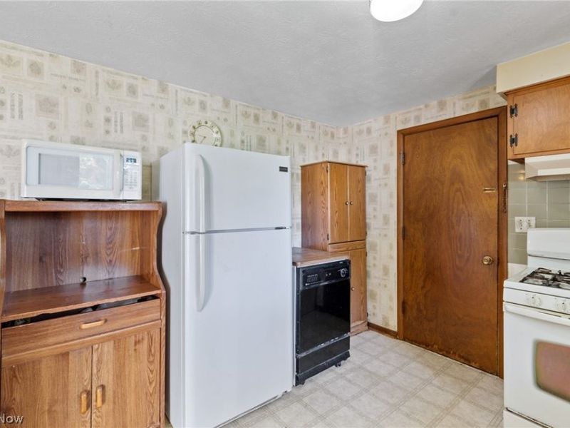 2665 Lyndale Avenue NW, Massillon, OH 44647 Photo 11