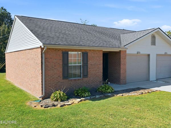 7209 Lyngate Blvd , Powell, TN 37849