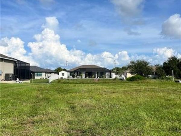 2001 Surfside BLVD , CAPE CORAL, FL 33991