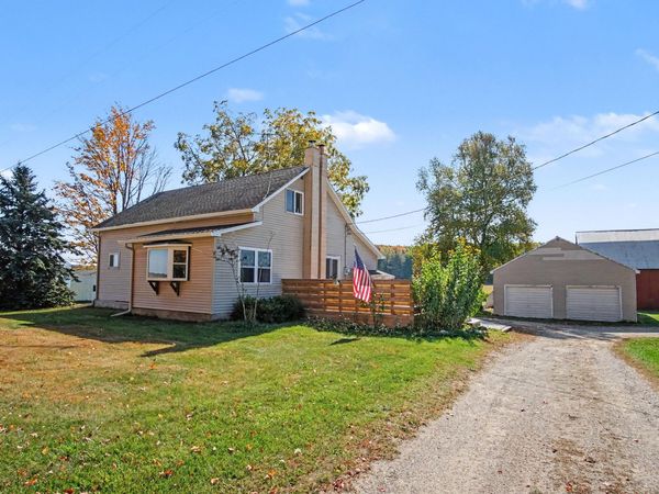 5103 McBride Road NW, Lakeview, MI 48850
