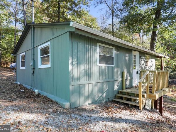 480 MAVERICK TRAIL, HEDGESVILLE, WV 25427