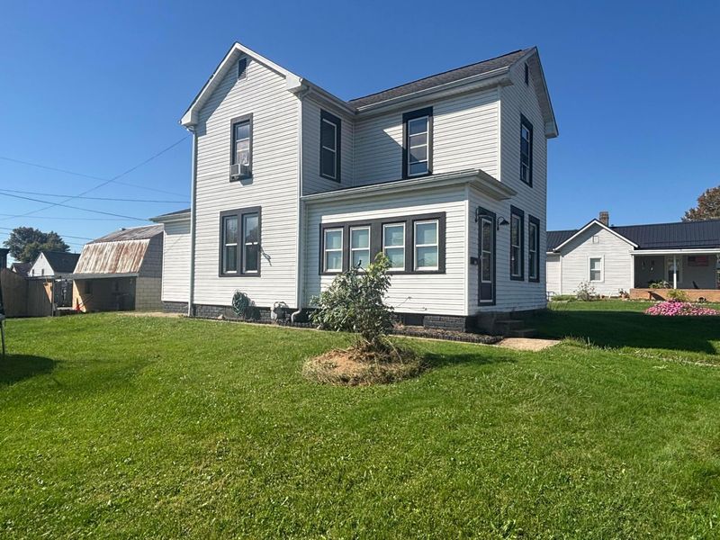165 W Jennison Avenue, Logan, OH 43138 Photo 2