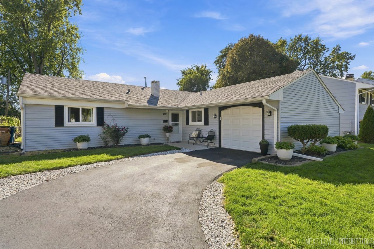 127 Armitage Avenue, Glendale Heights, IL 60139 Main Photo