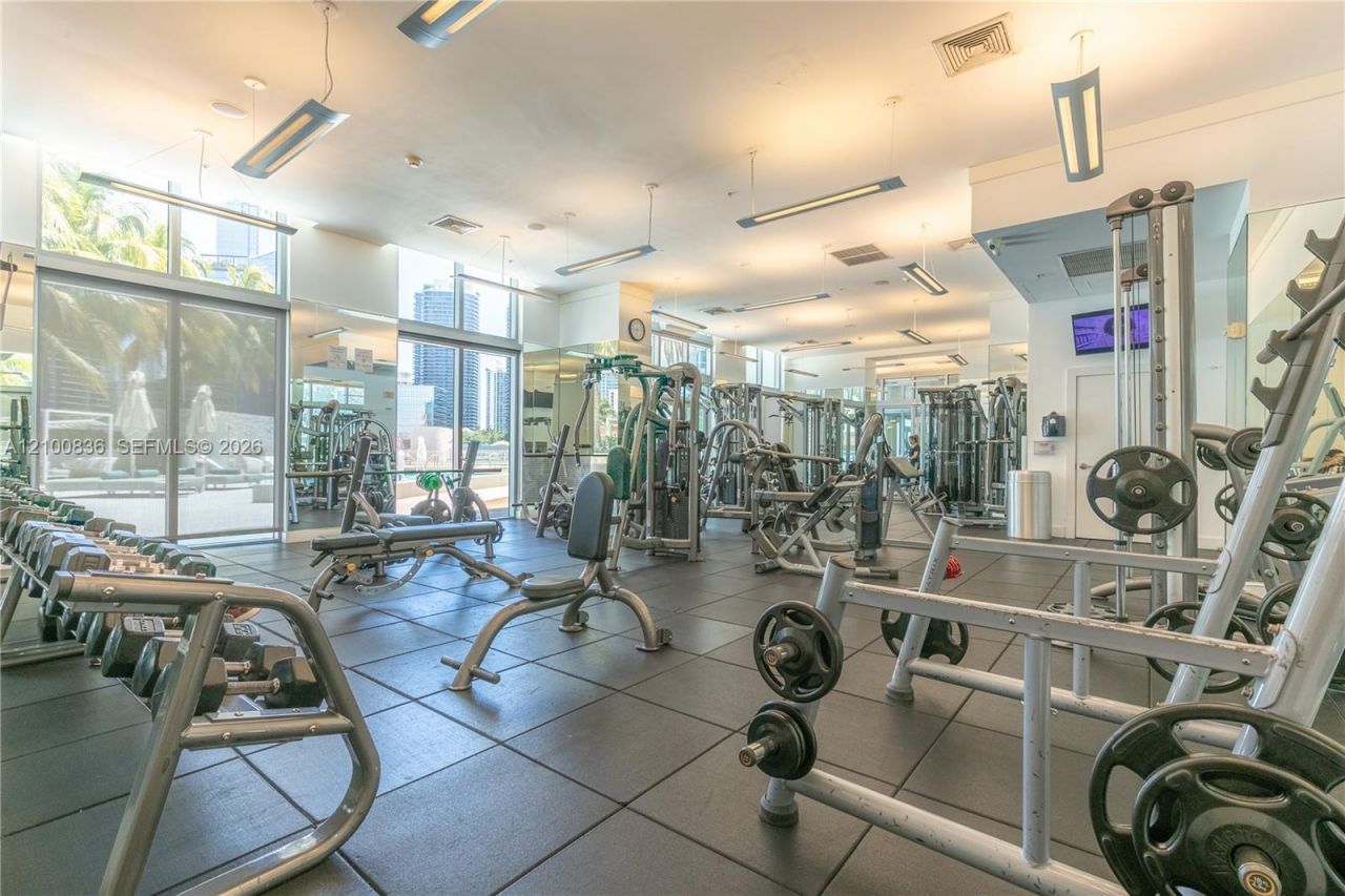 90 SW 3rd St , Unit 1910, Miami, FL 33130 Photo