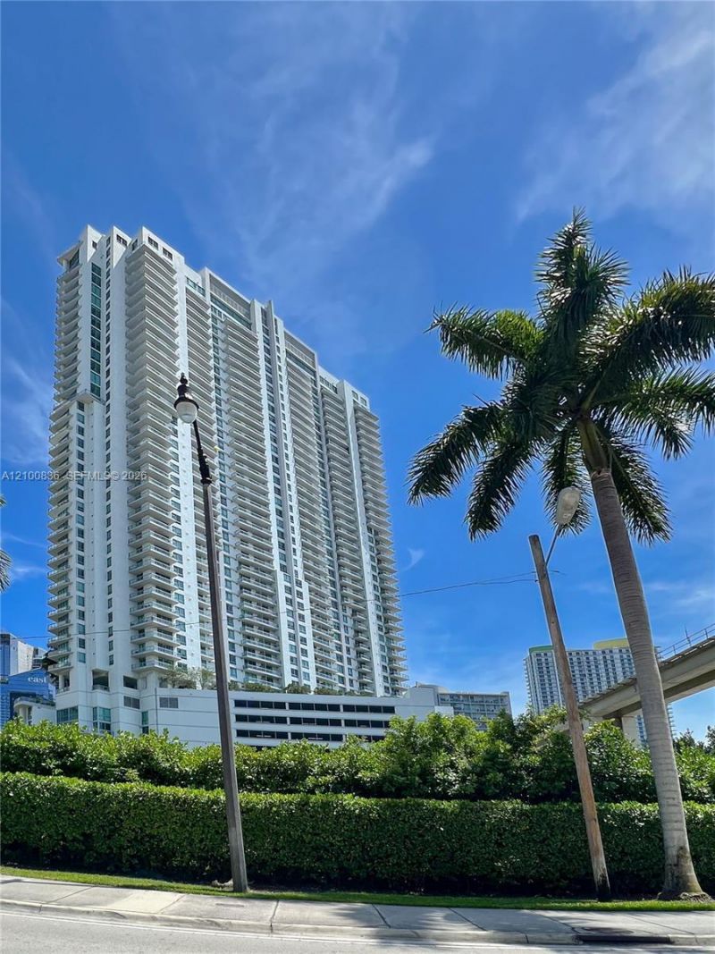 90 SW 3rd St , Unit 1910, Miami, FL 33130 Photo