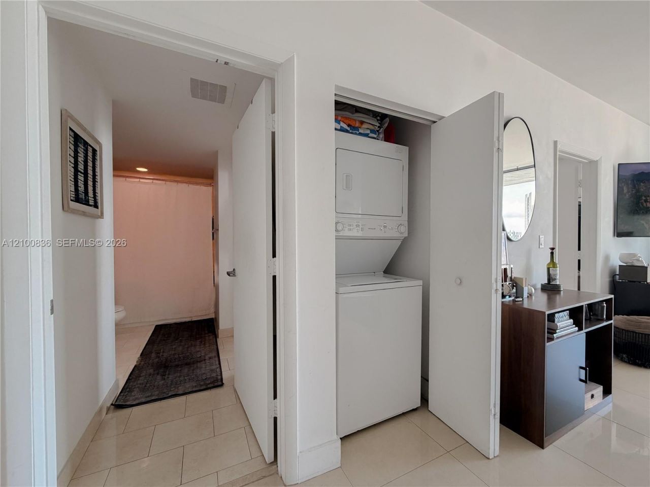90 SW 3rd St , Unit 1910, Miami, FL 33130 Photo