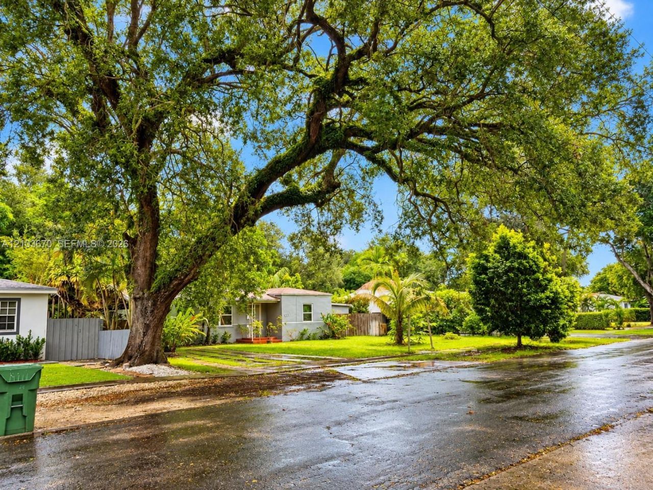931 NE 130th St, North Miami, FL 33161 Photo