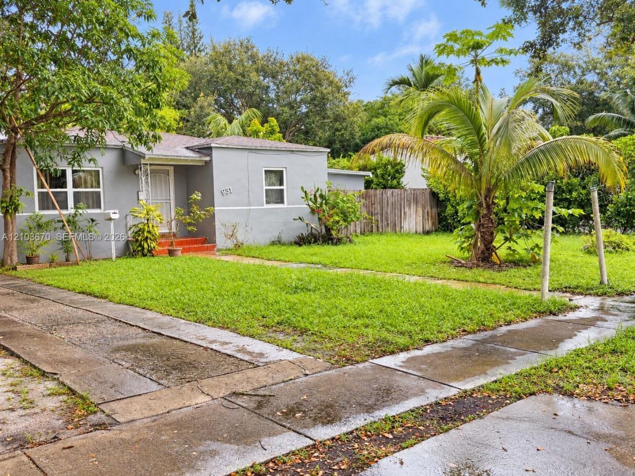 931 NE 130th St, North Miami, FL 33161 Photo