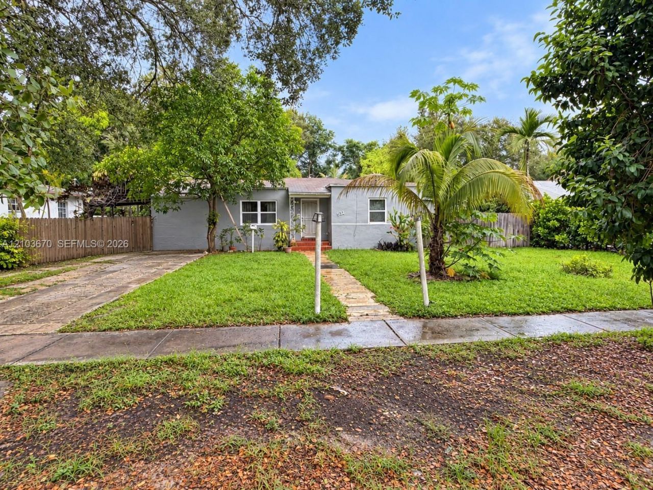 931 NE 130th St, North Miami, FL 33161 Photo