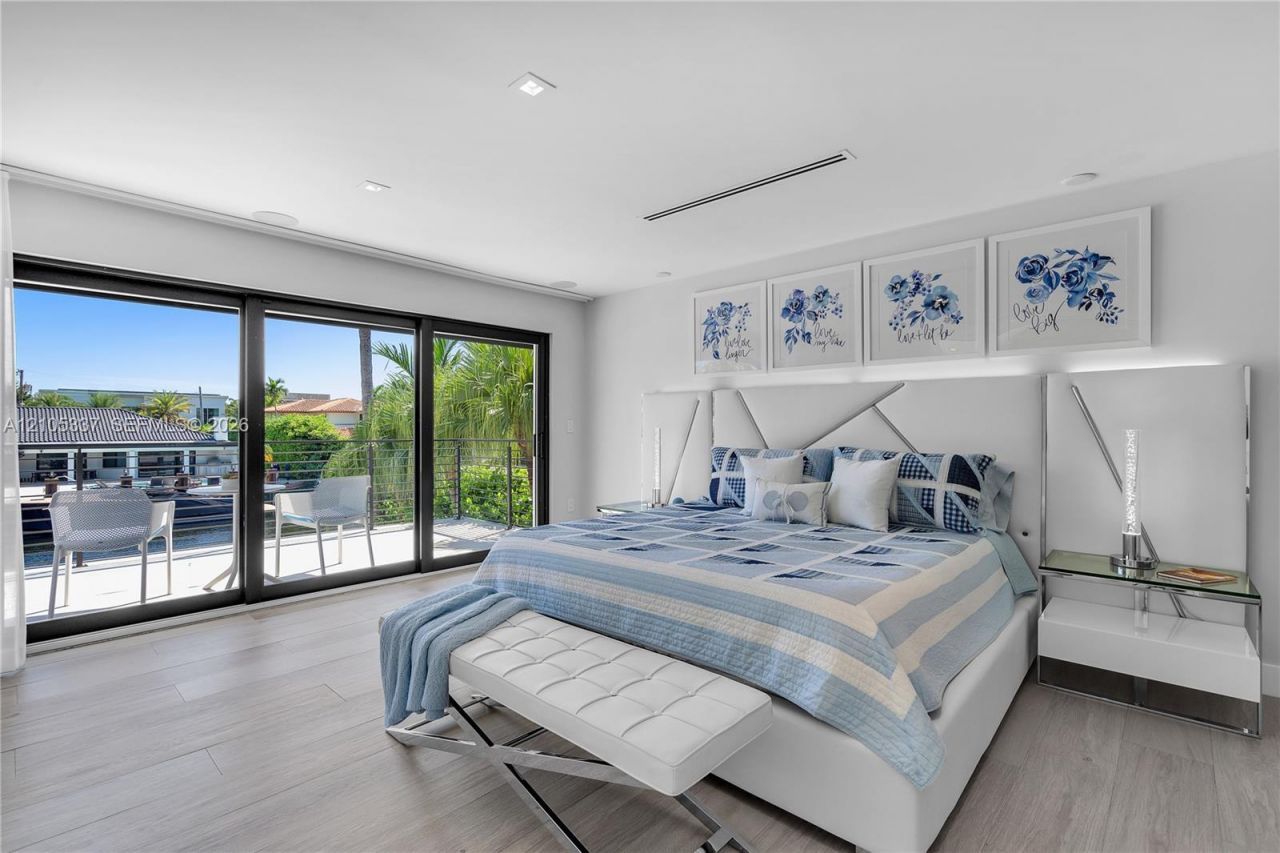 3322 NE 166th St , North Miami Beach, FL 33160 Photo