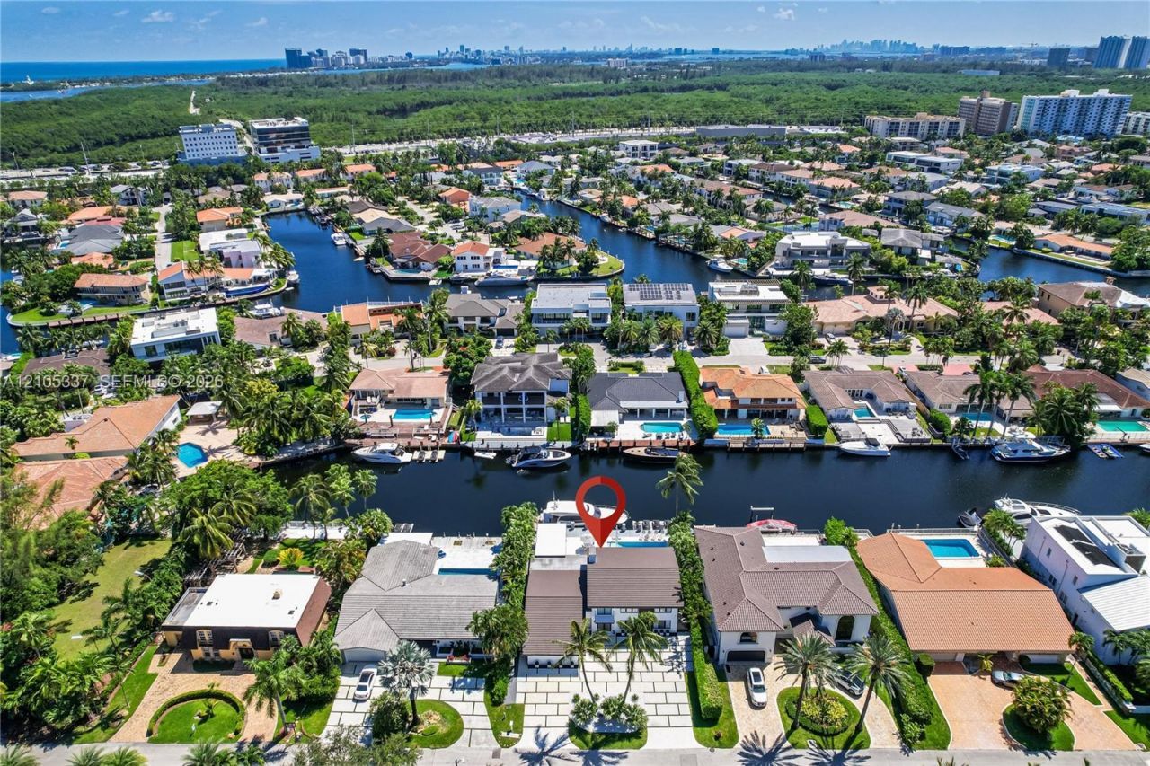 3322 NE 166th St , North Miami Beach, FL 33160 Photo