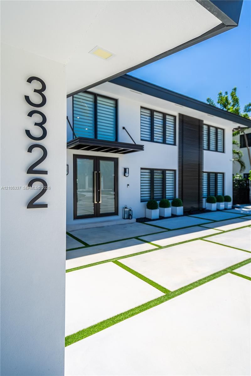 3322 NE 166th St , North Miami Beach, FL 33160 Photo