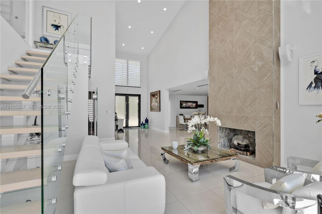 3322 NE 166th St , North Miami Beach, FL 33160 Photo