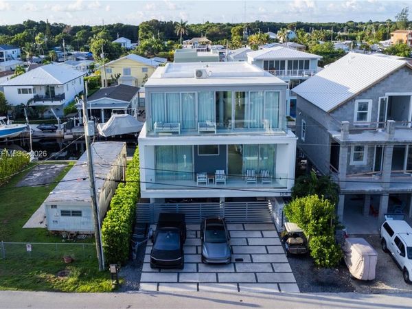 164 W Avenue C , Key Largo, FL 33037