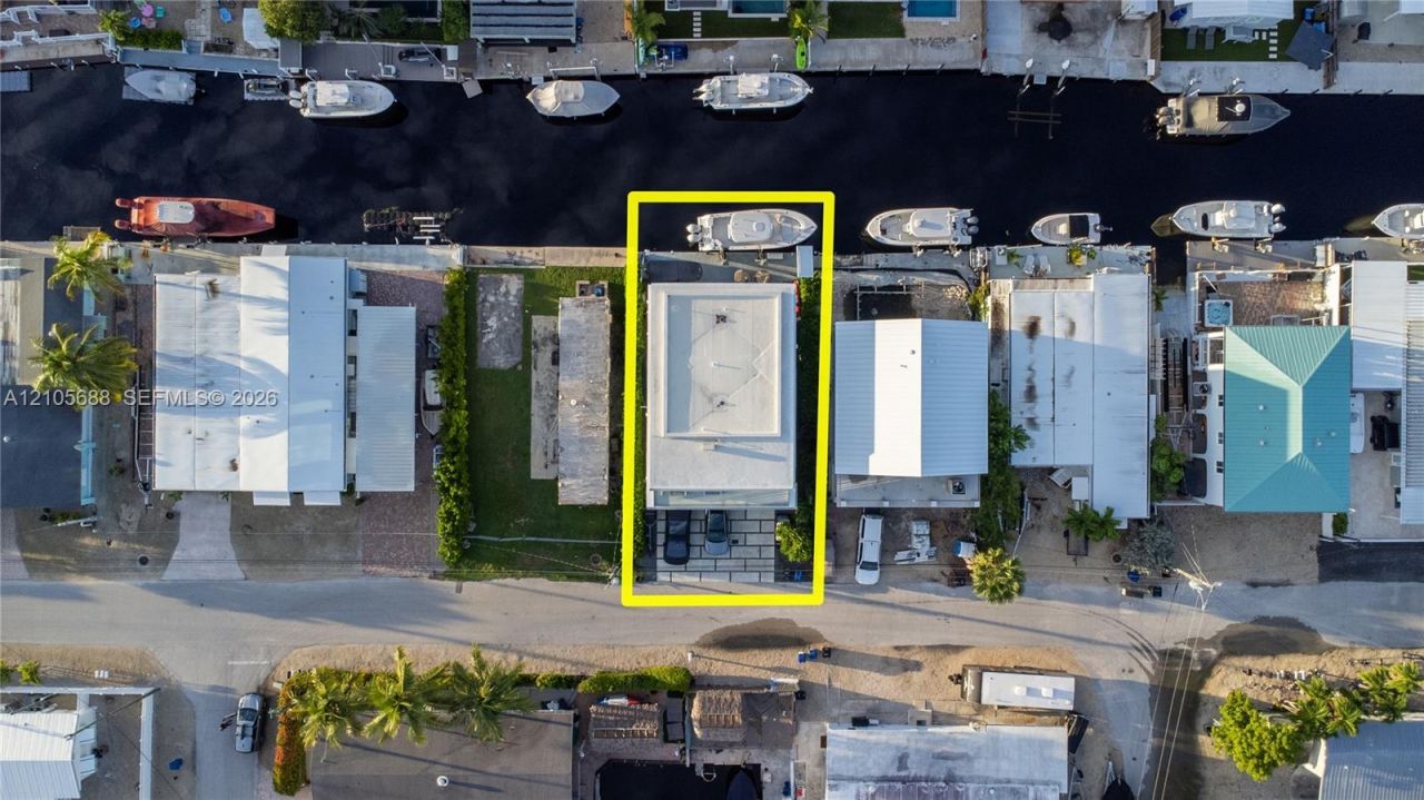 164 W Avenue C , Key Largo, FL 33037 Photo