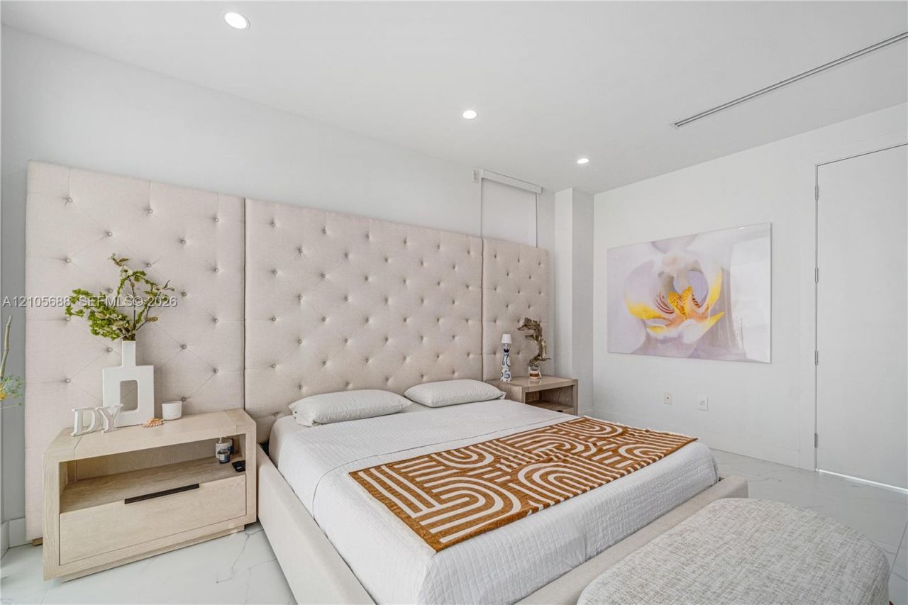 164 W Avenue C , Key Largo, FL 33037 Photo