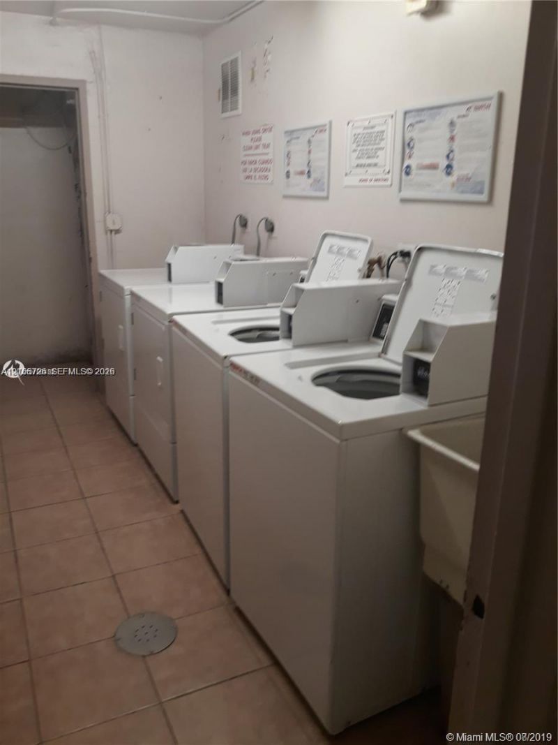 200 172nd St, Unit 101, Sunny Isles Beach, FL 33160 Photo