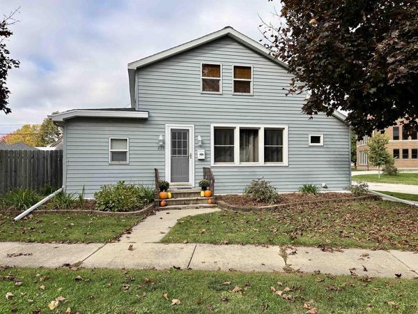 233 N HURON STREET, De Pere, WI 54115