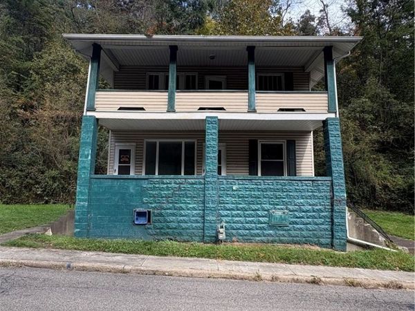 353 McLister Avenue , Mingo Junction, OH 43938